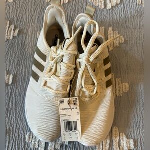 NWT adidas cloud foam gold and white sneakers